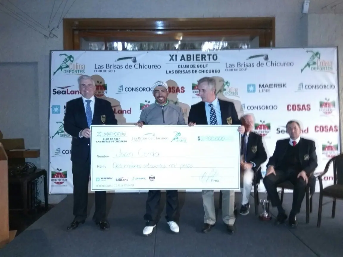 Juan Cerda en el liderato de Profesionales en Chicureo